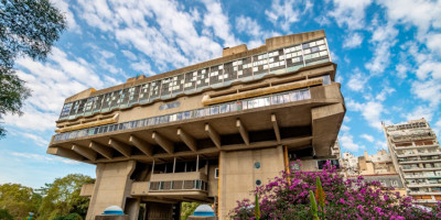 Tiflonexos y la Biblioteca Nacional Argentina 